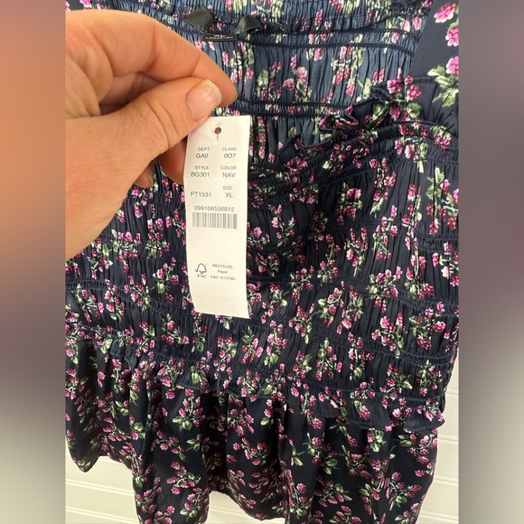 J.Crew women’s navy Twilight Berry satin smocked peplum tank top. Size XL. NWT. - Picture 5 of 8